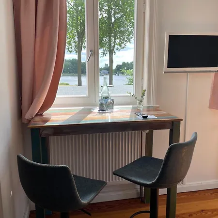 Burger Faehrhaus Bed & Breakfast 3*